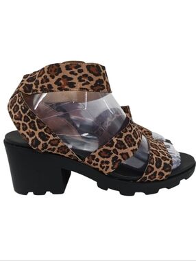 Steve Madden Haidar Leopard Cheetah Sandals 8